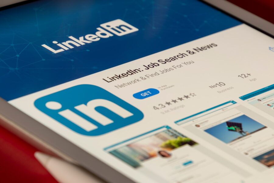 ¡Actualiza tu perfil de LinkedIn y asegura el éxito!