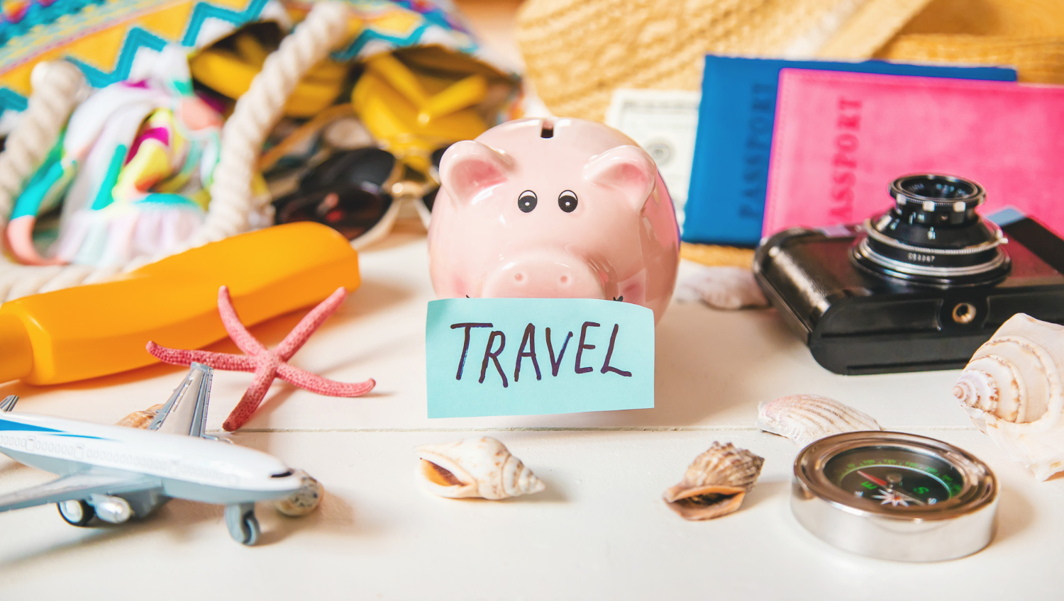 3 Essential Tips to Save Money While Traveling
